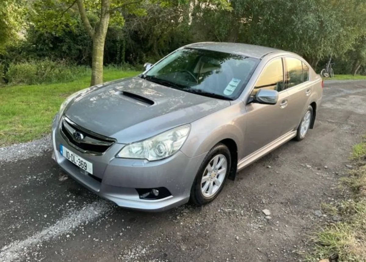 Subaru Legacy 2010 - Image 1