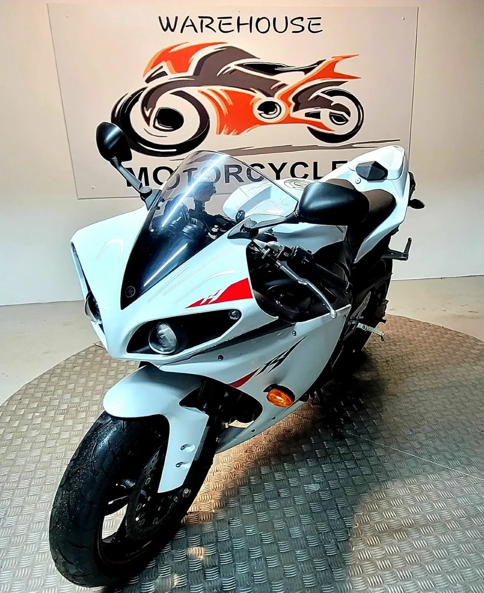 2012 Yamaha R1 - Image 2