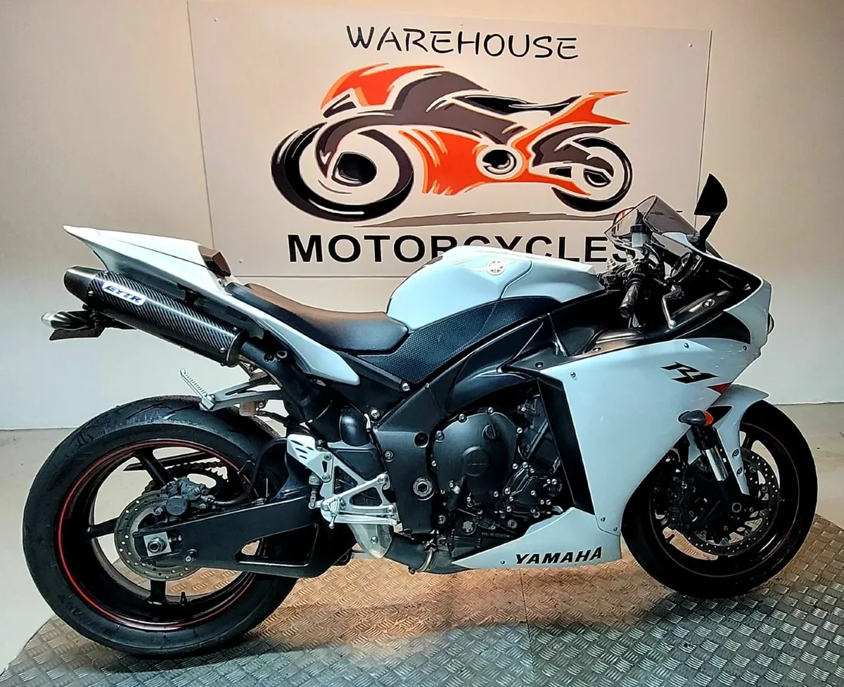 2012 Yamaha R1 - Image 1