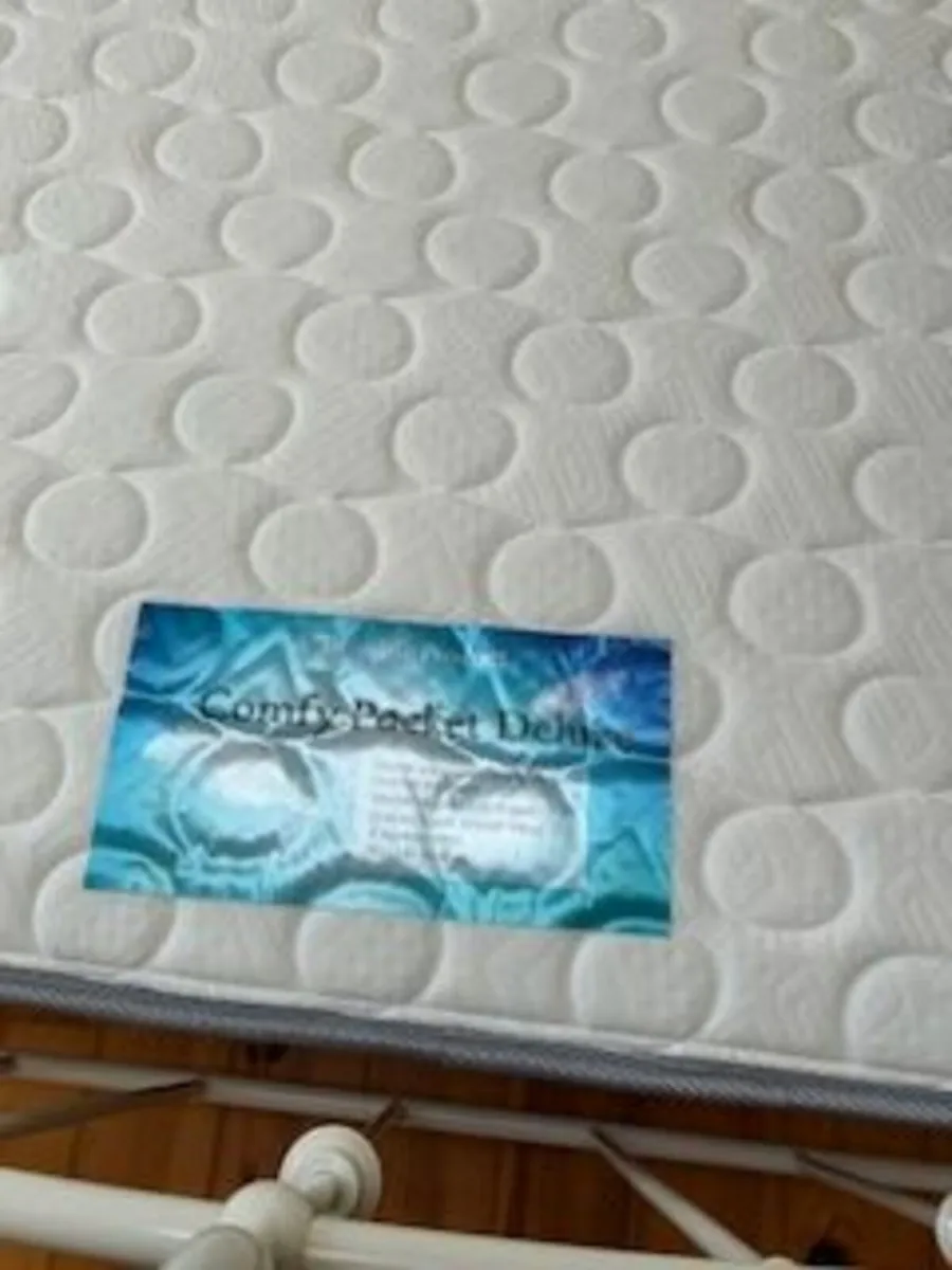 Metal frame Double bed for sale. - Image 4