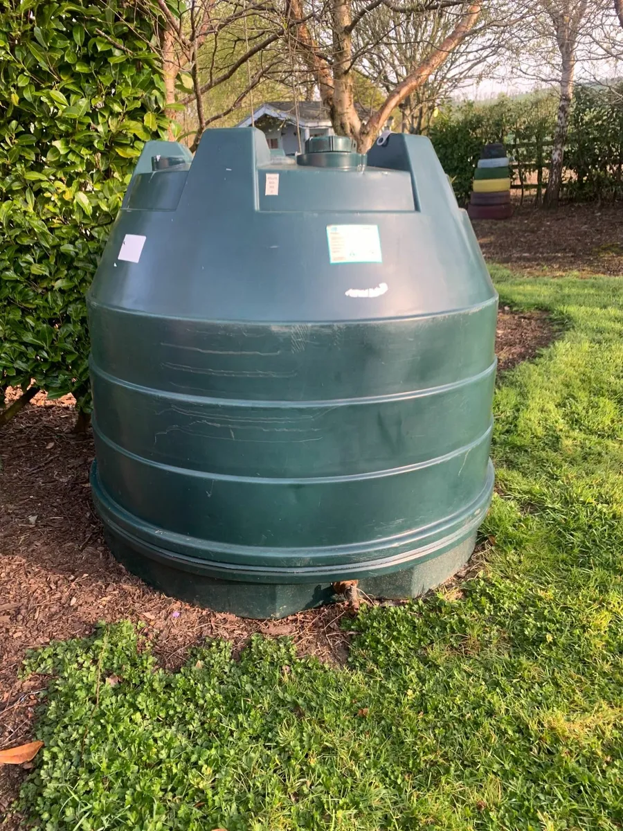 Oil Tank-2,725 Litres 600 Gallon