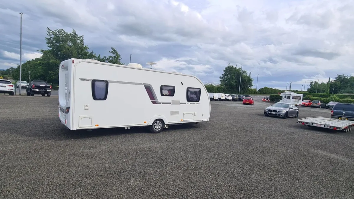 Swift corniche 2015 - Image 4