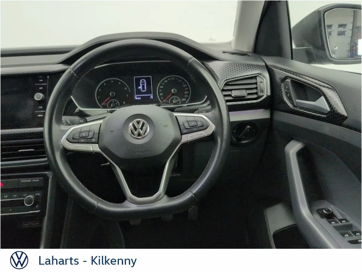 Volkswagen T-Cross R-line 1.0tsi 115HP - Image 3