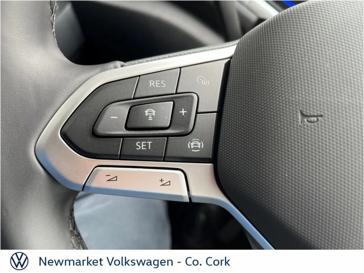 Volkswagen T-Roc Edition 75 2.0tdi 6 Speed 116BHP - Image 4