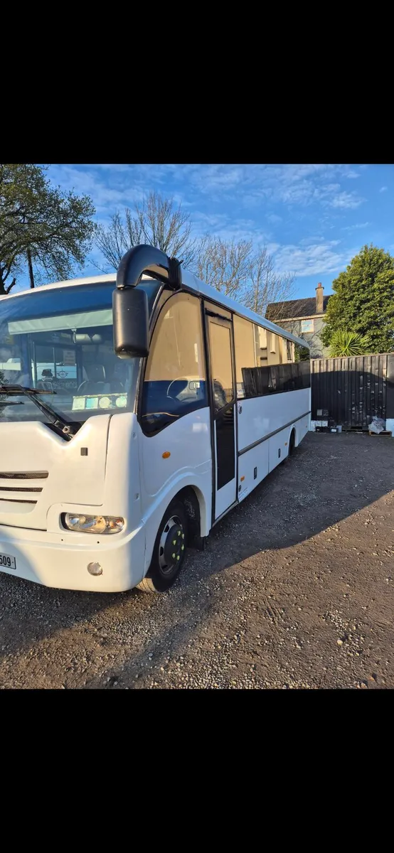 Mercedes LX 33-seater Vario Re-Advertised - Image 3