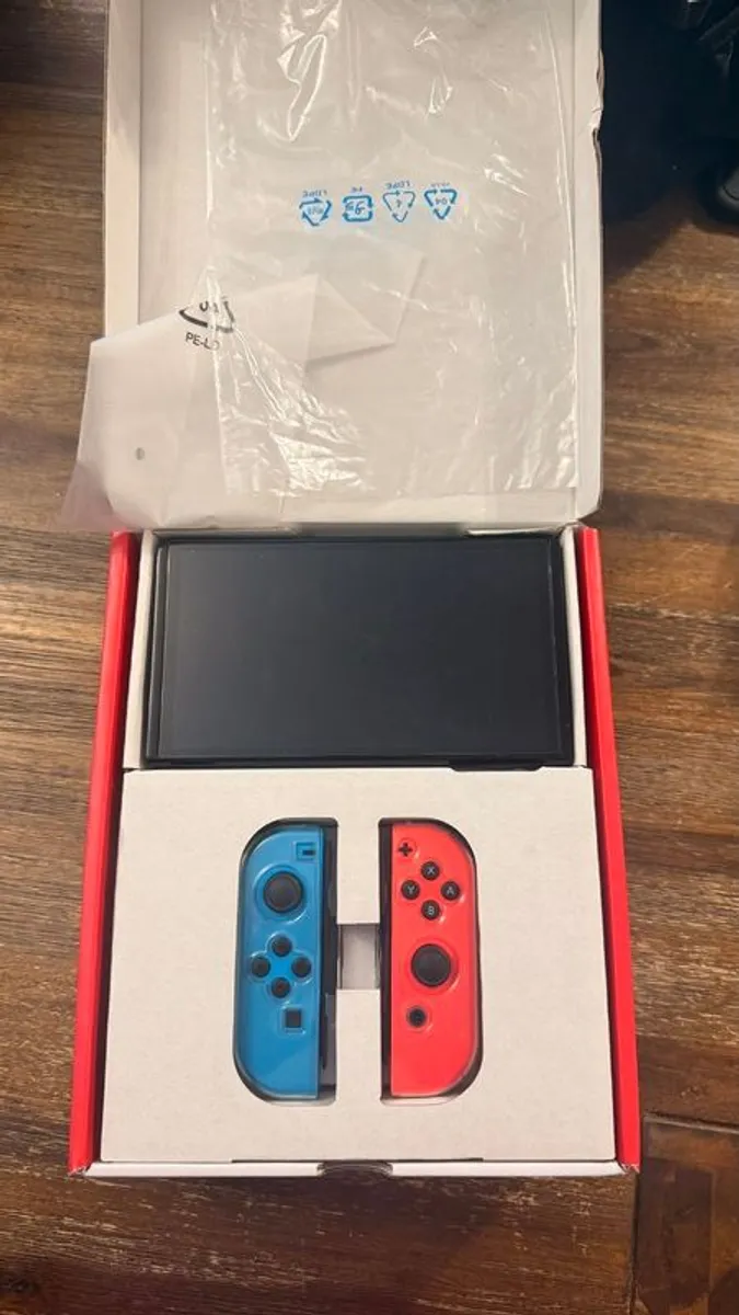 Nintendo switch - Image 2
