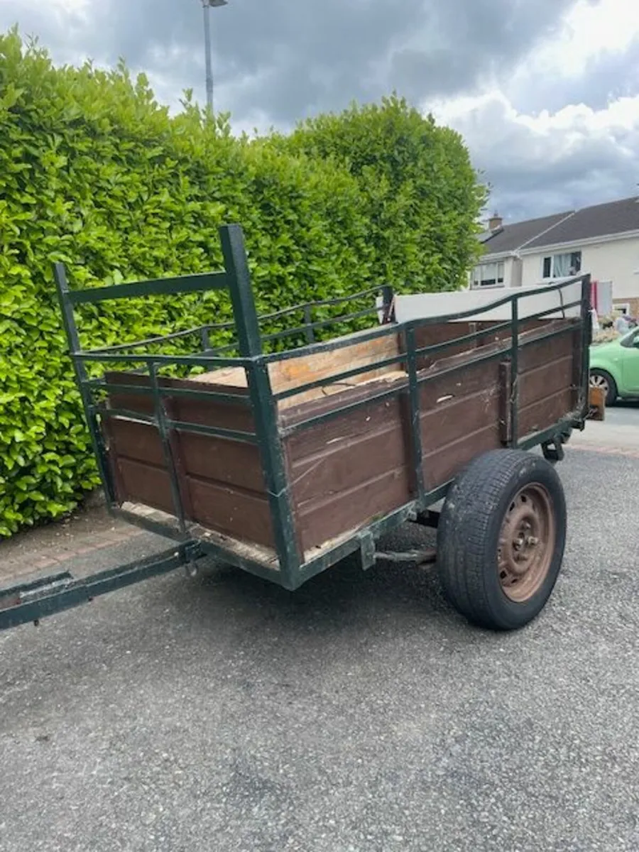 Trailer - Image 1
