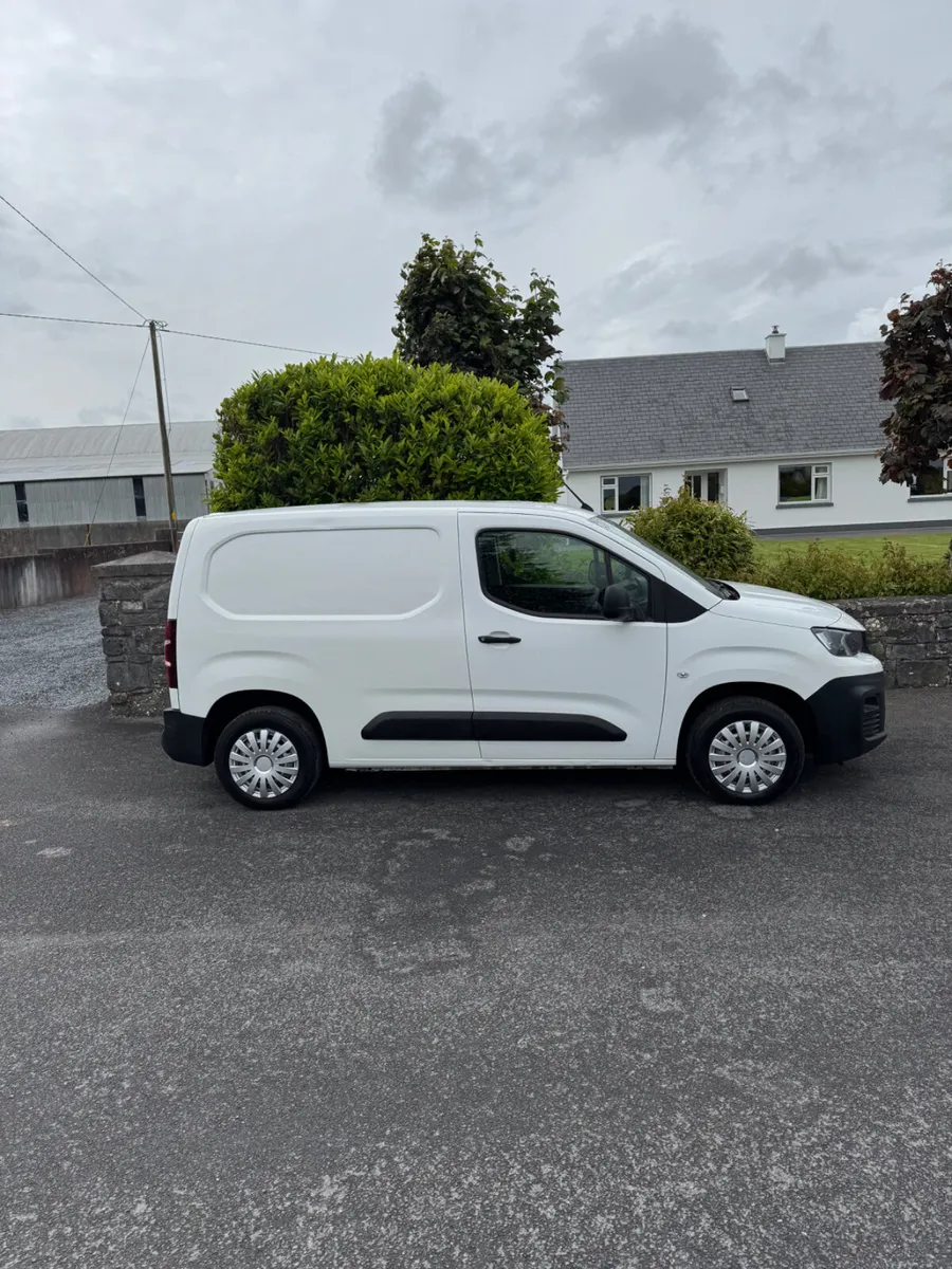 Peugeot Partner 2021 - Image 2