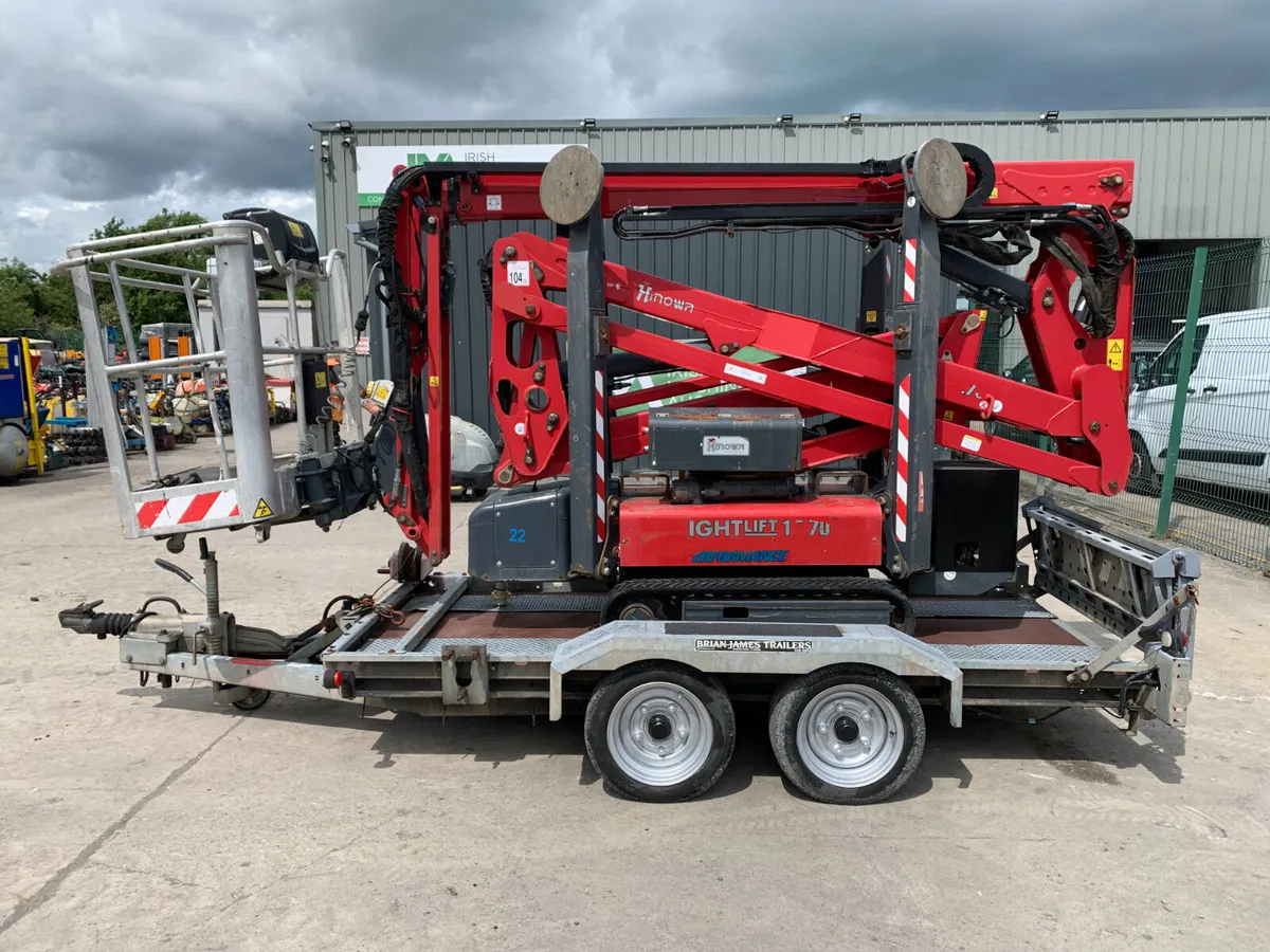 2016 HINOWA LIGHTLIFT 1570 & BRIAN JAMES TILT BED - Image 2