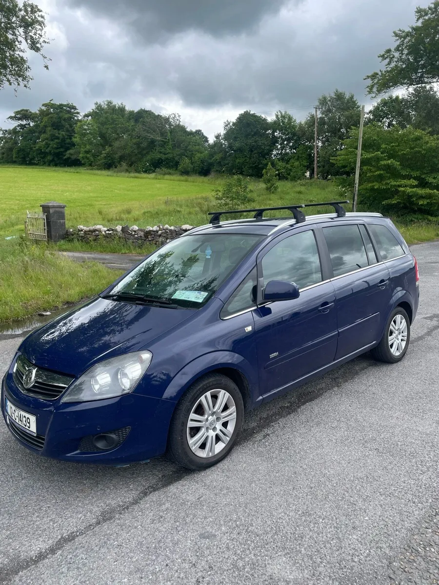 Vauxhall zafira diesel 2012, 1 year nct, - Image 1