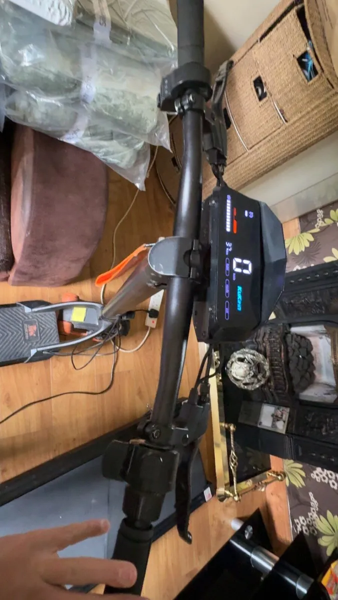 Electric scooter - Image 1