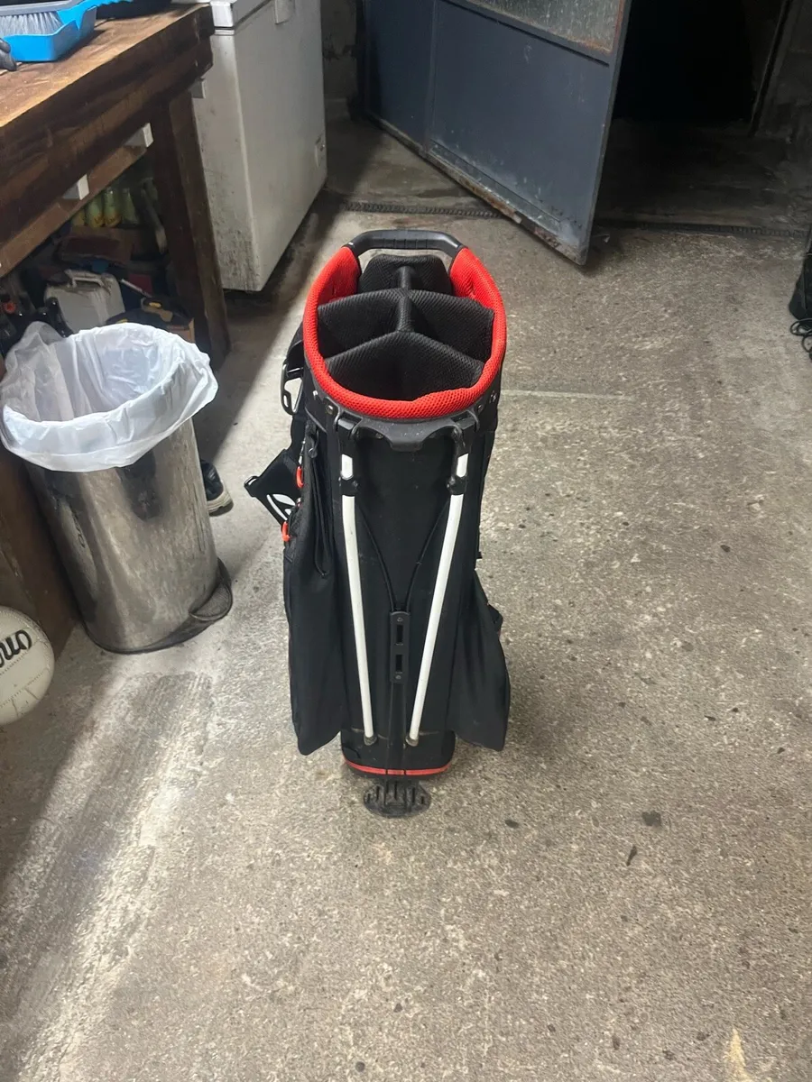 Taylormade golf bag - Image 4