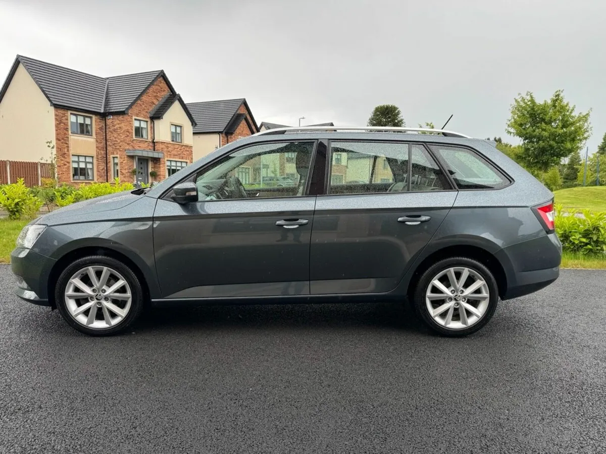 Skoda Fabia Combi – One Owner, Excellent Condition - Image 3