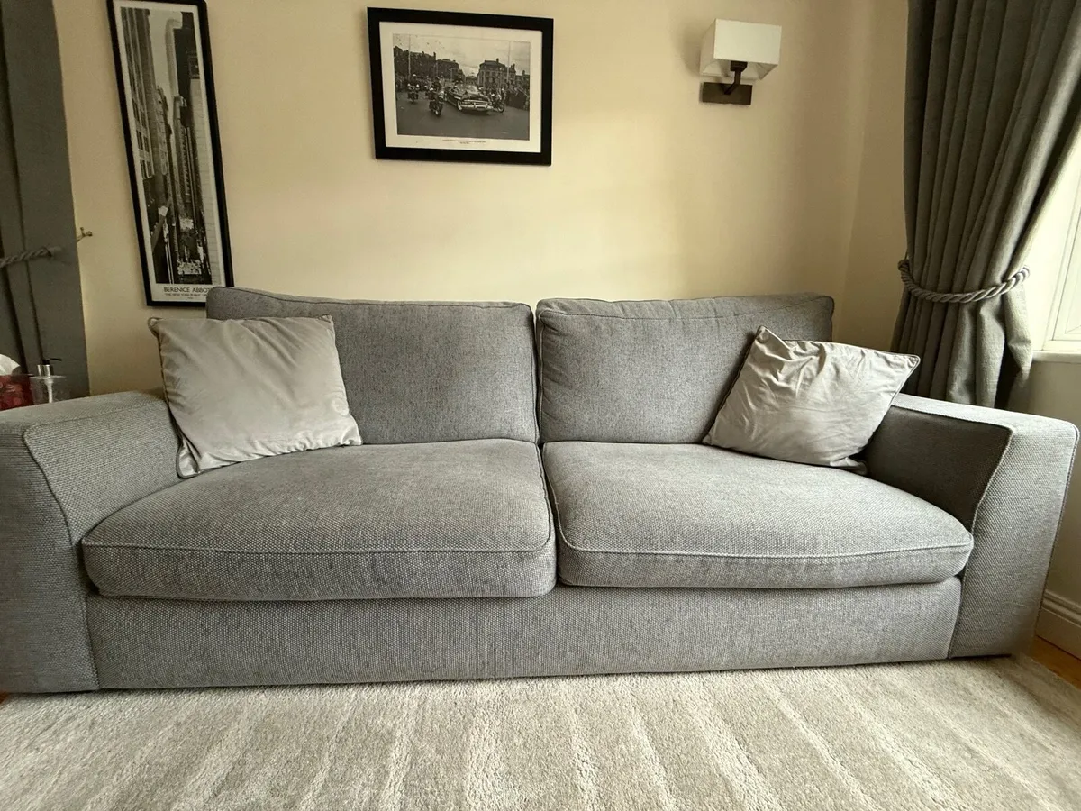 Couch for sale - Image 1
