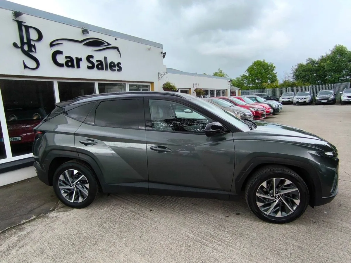 Hyundai Tucson 2WD Executive - Image 4