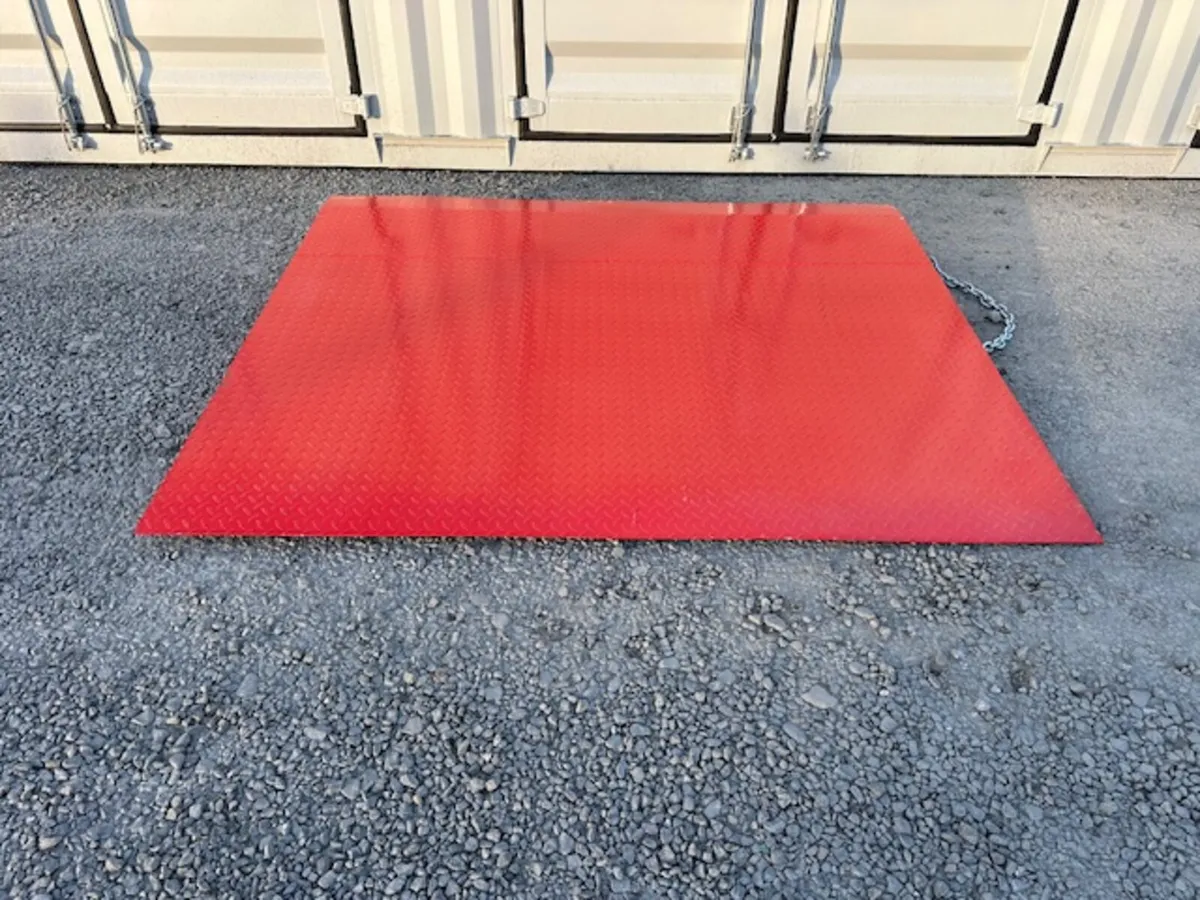 New Container Ramp **Online Auction** - Image 1