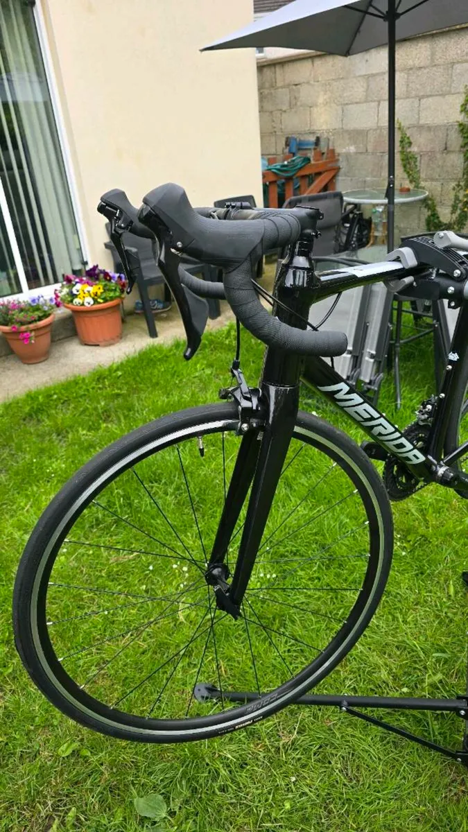 Merida Scultura 400 Shimano105 road bike - Image 2