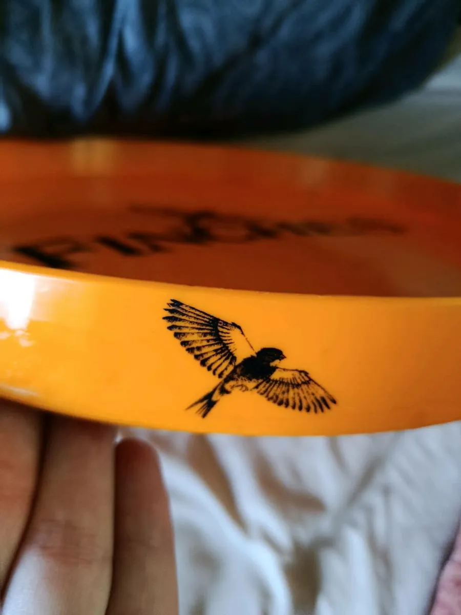 Finches tray collectable pub memorabilia - Image 3
