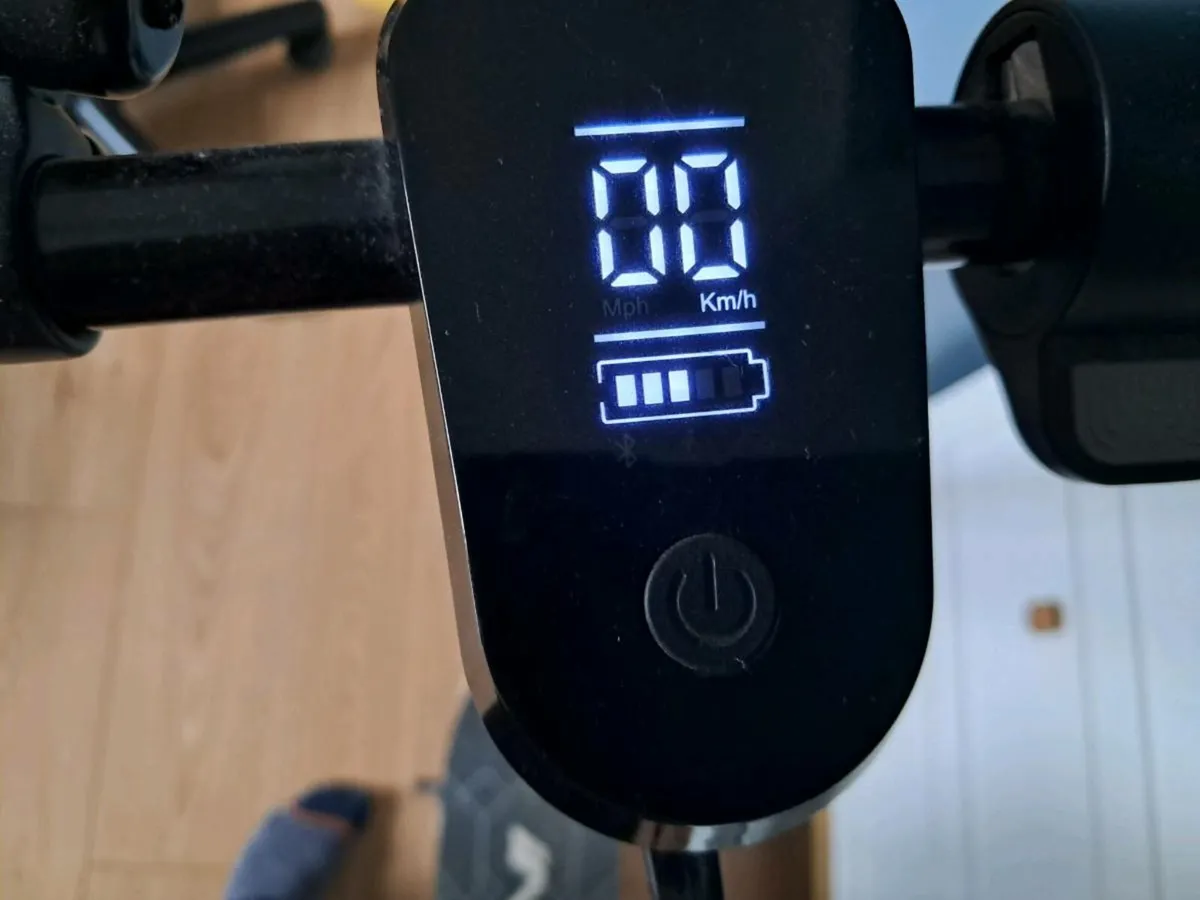 Indi EX1 Electric Scooter Black - Image 3