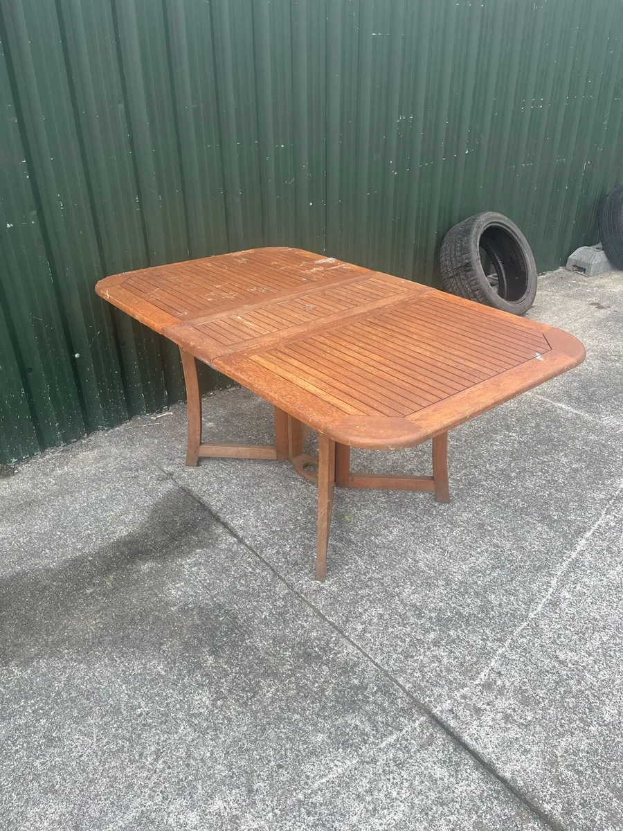 Garden table - Image 2