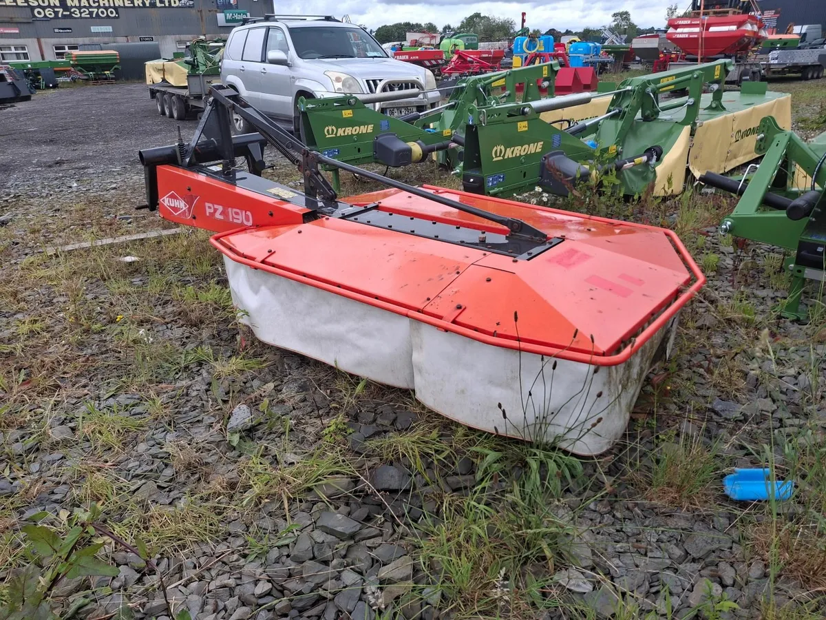 Kuhn PZ190 Mower - Image 3