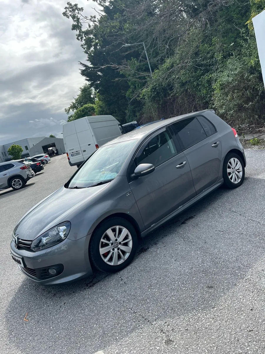 VW Golf R line 1.6 Diesel - Image 1
