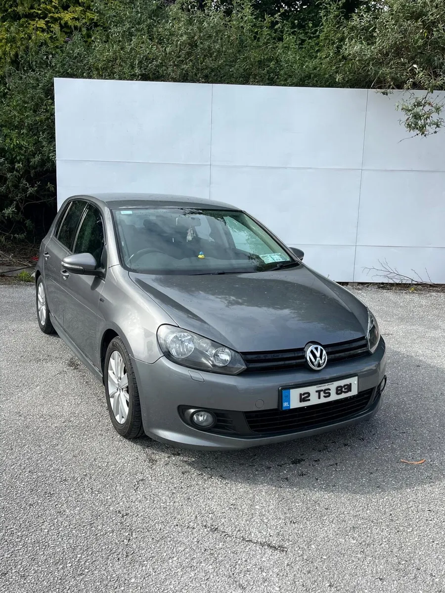 VW Golf R line 1.6 Diesel - Image 2