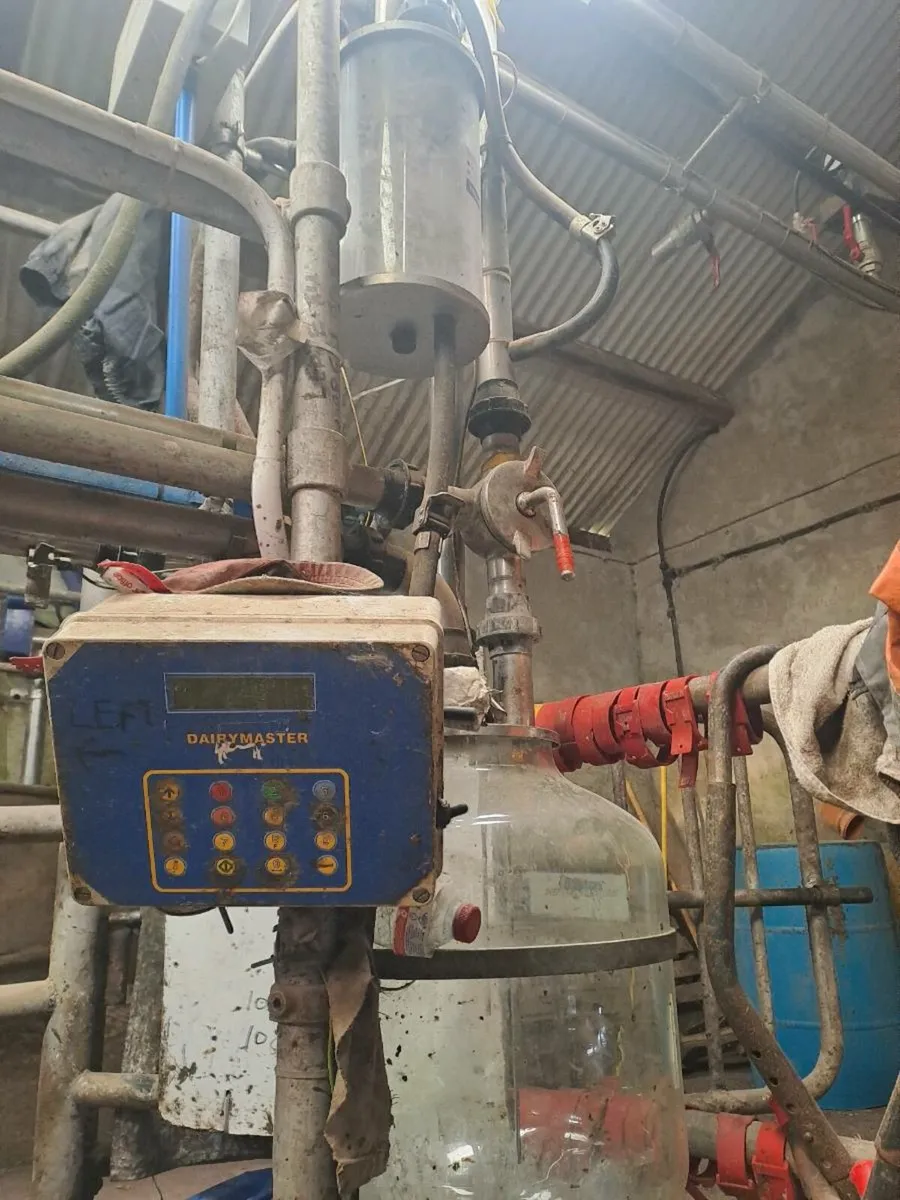 8 Unit Dairymaster - Image 4