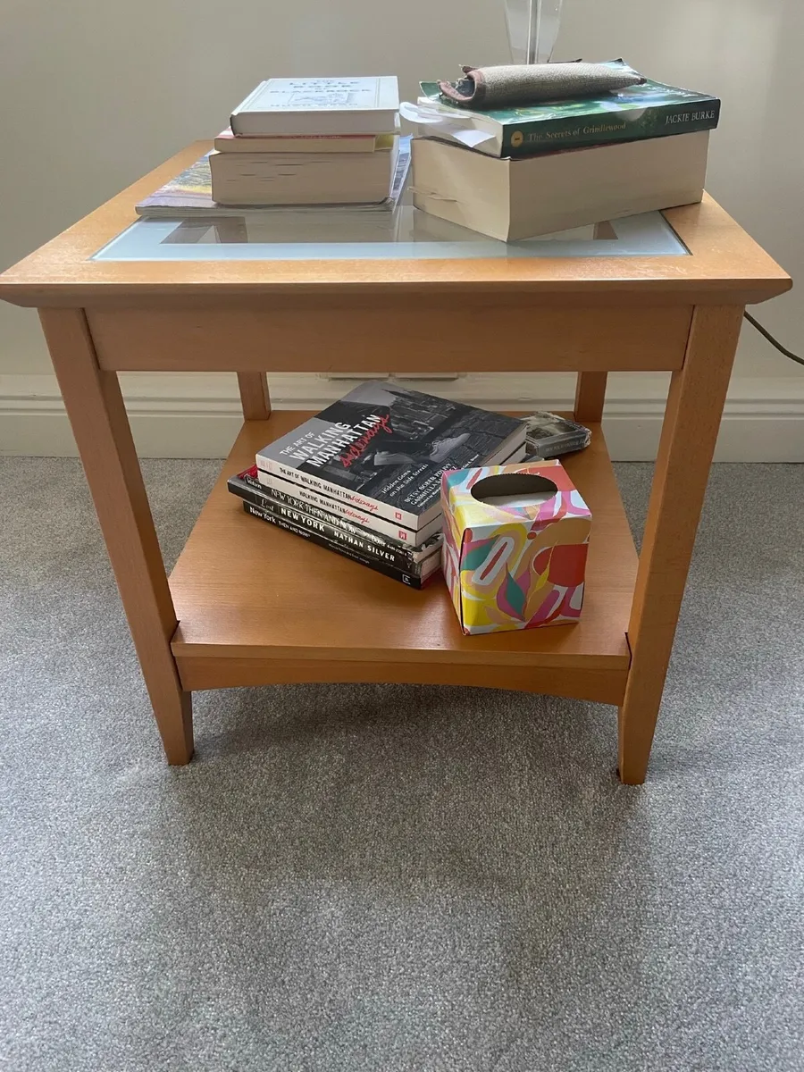A set of side tables - Image 2