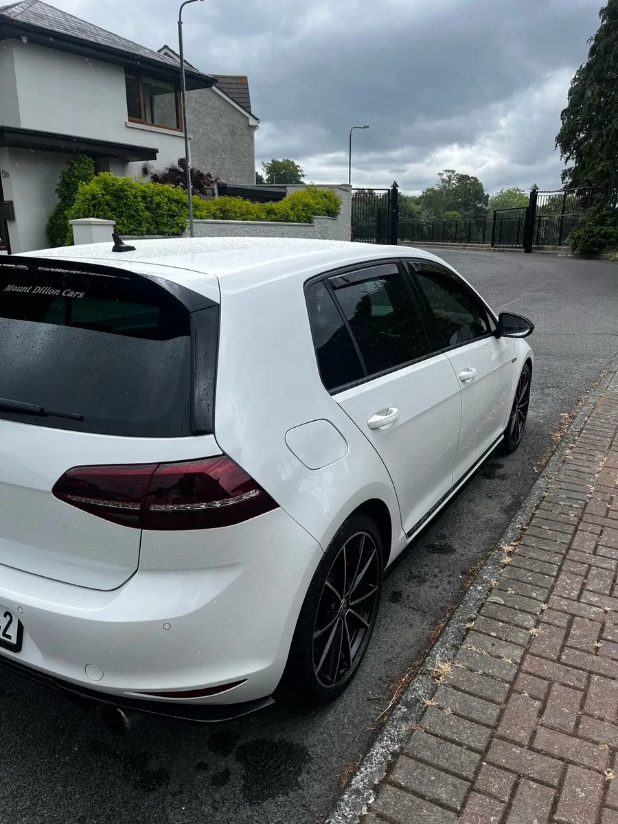 2016 (162) Volkswagen GTI Clubsport - Image 4