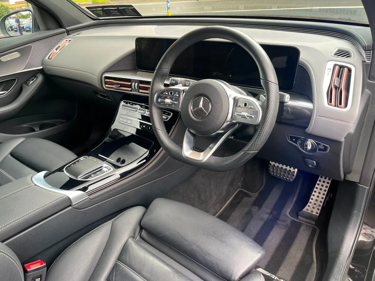 Mercedes-Benz EQC 400 AMG Line 4matic - Image 2