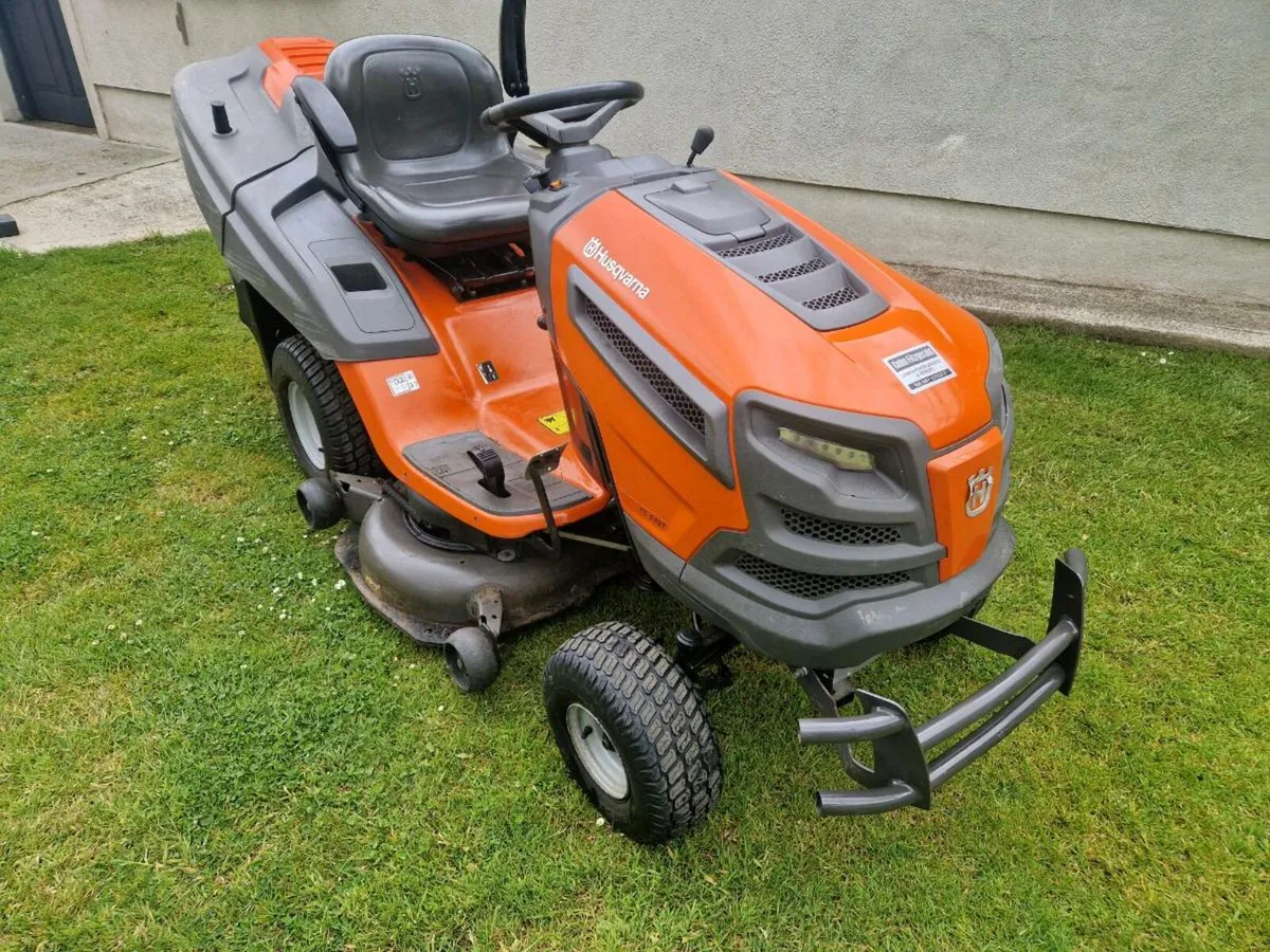 Husquvana lawnmower for sale - Image 1