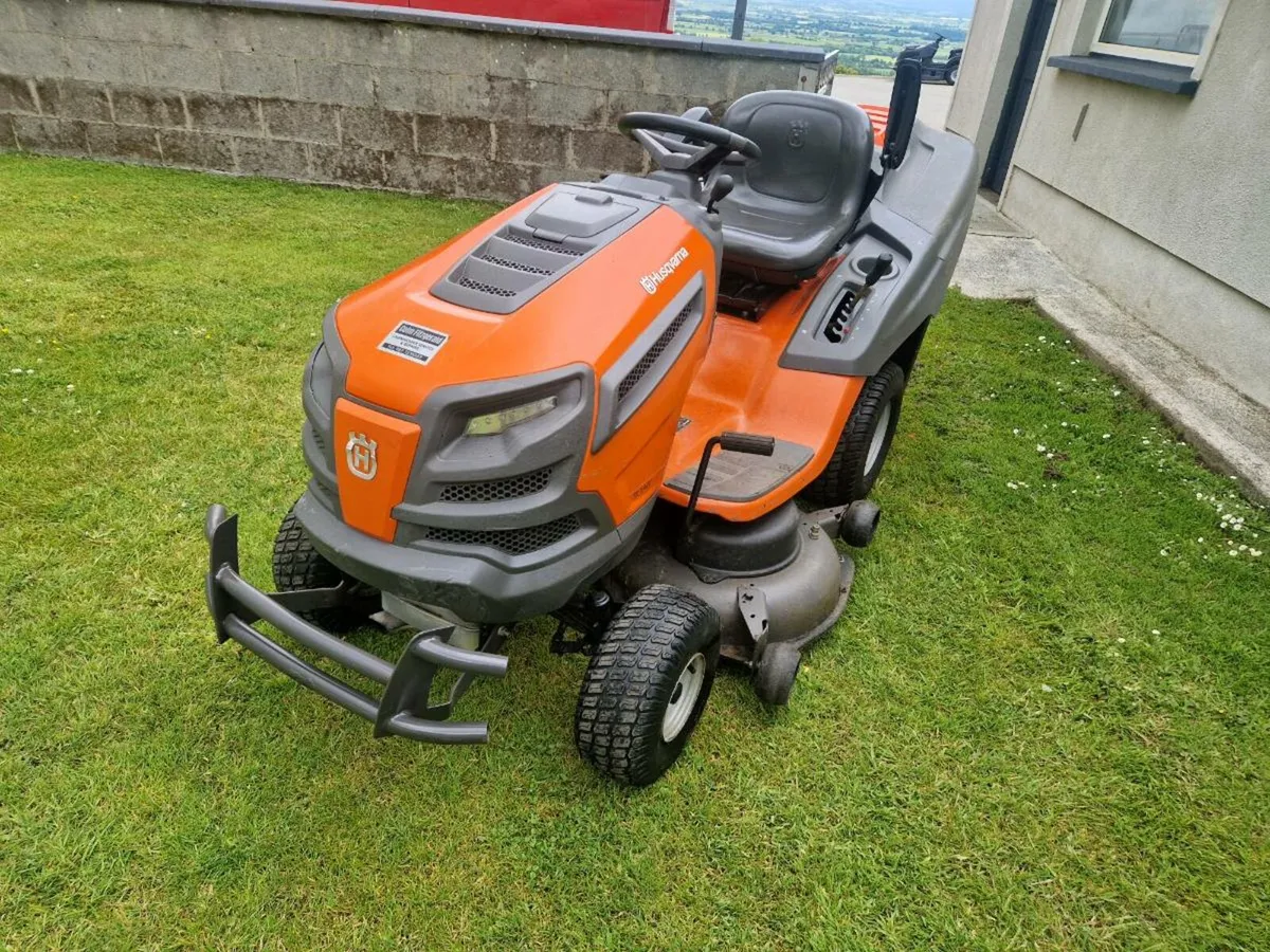 Husquvana lawnmower for sale - Image 2