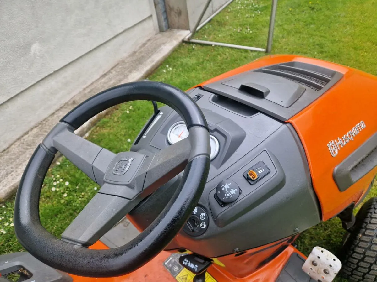 Husquvana lawnmower for sale - Image 4