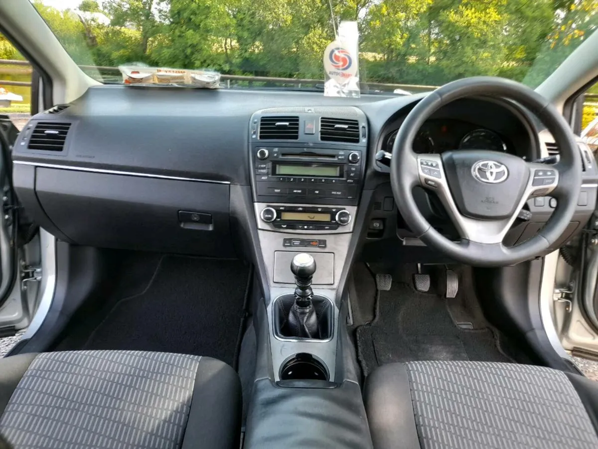 VERY CLEAN TOYOTA AVENSIS NCT AND TAXED - Image 3