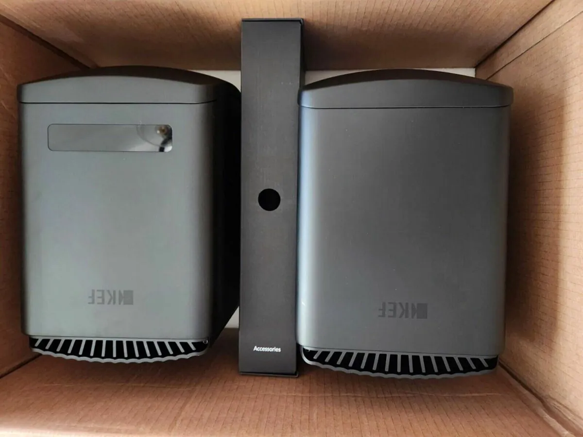 KEF LS50 Wireless II Speakers Like New - Image 4