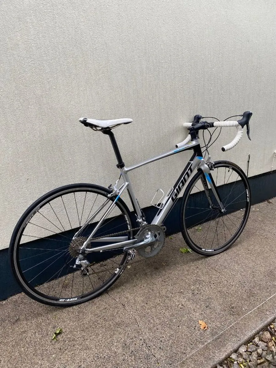 Giant Defy Aluxxx - Image 1