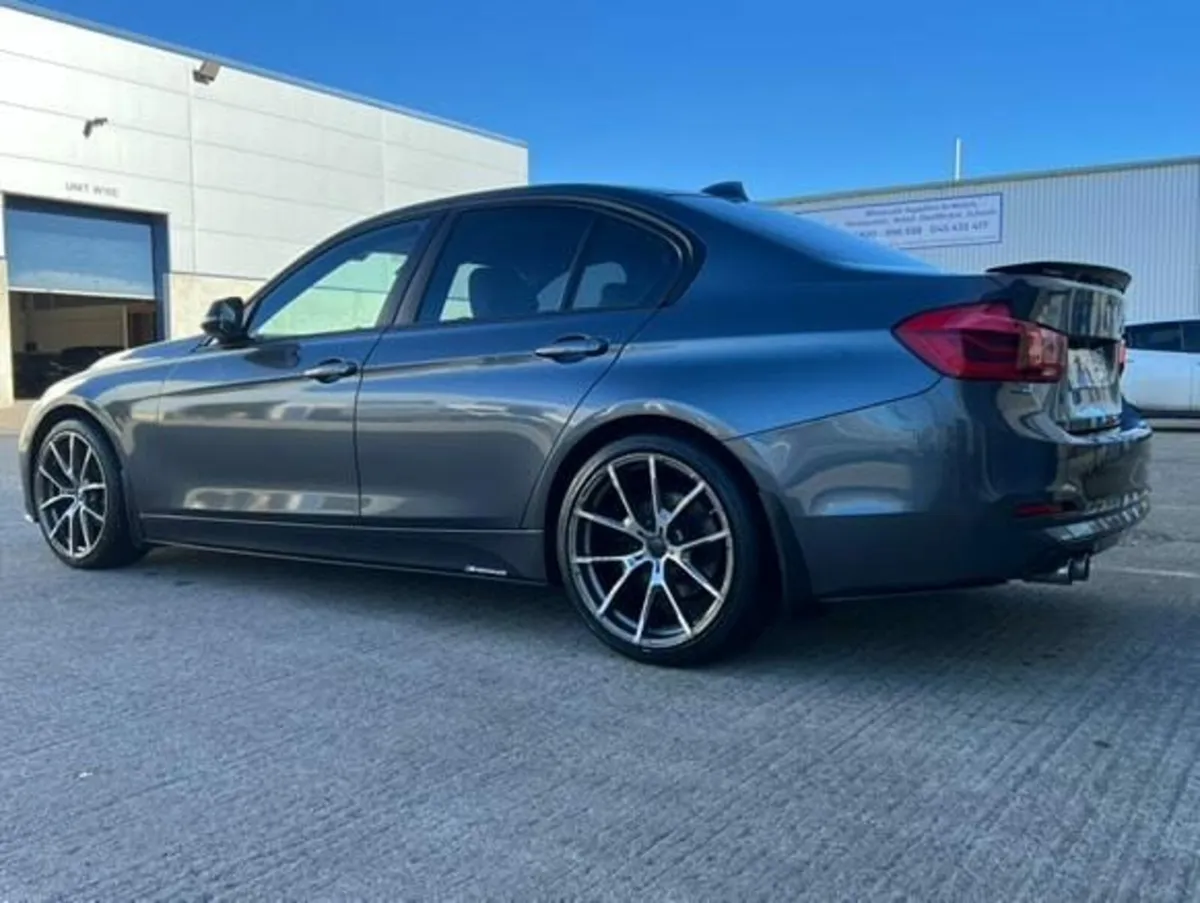 2017 BMW 320D – Luxury Meets Performance - Image 3