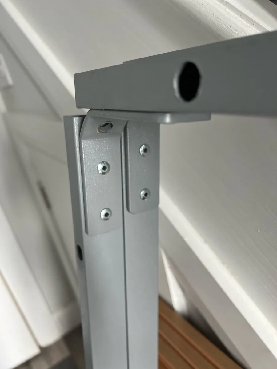 Very sturdy table desk - Image 4
