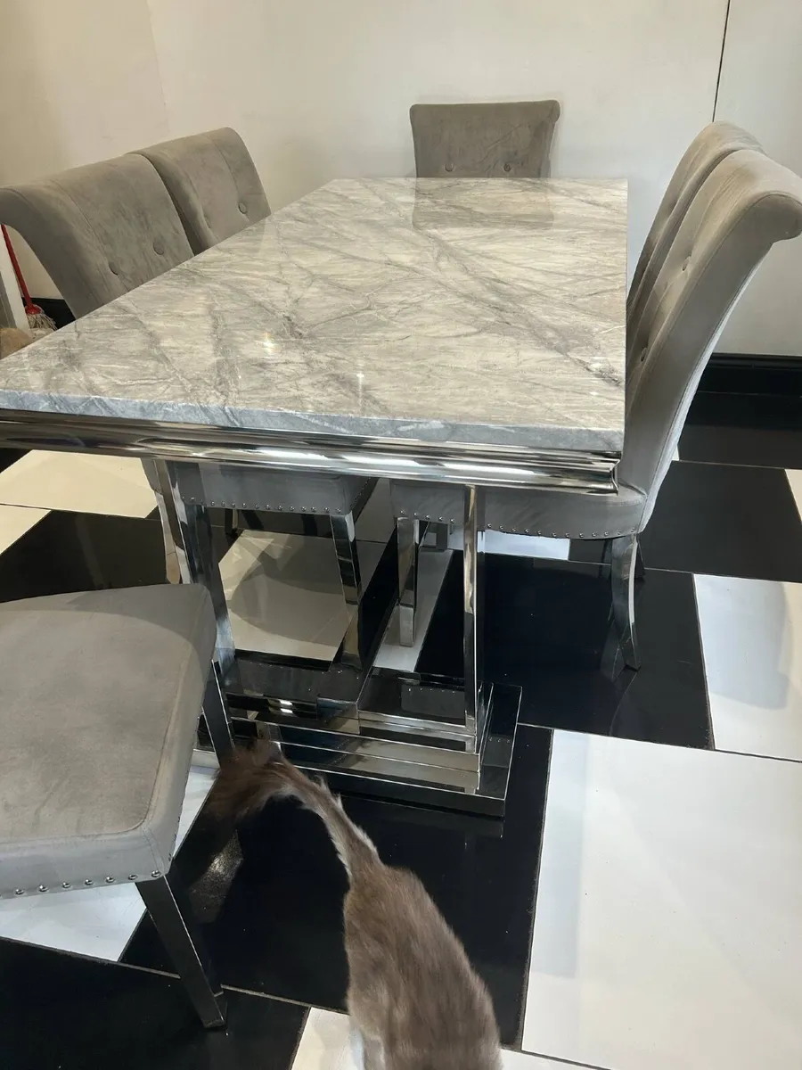 Kitchen Table - Image 2