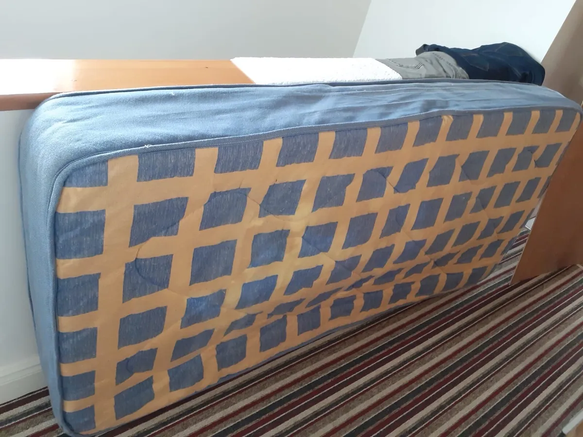 Bunkbed & Single mattress - Image 2