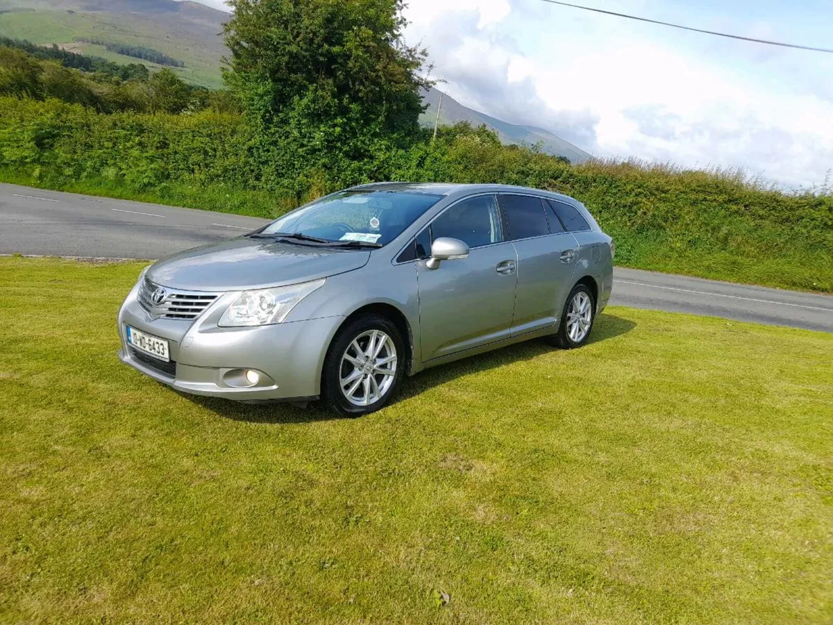 VERY CLEAN TOYOTA AVENSIS NCT AND TAXED - Image 4