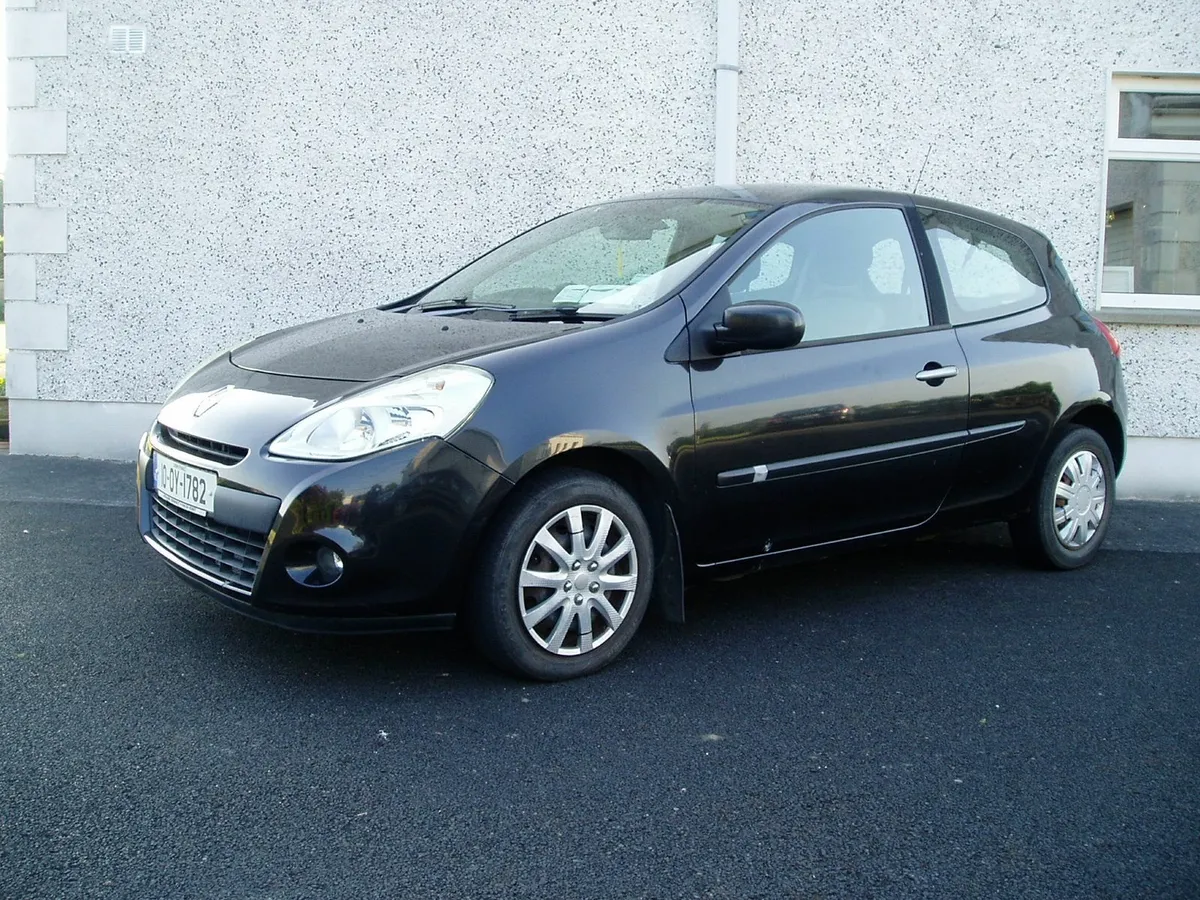 2010 Clio 1.1 petrol, NCT to August 2026 - Image 2