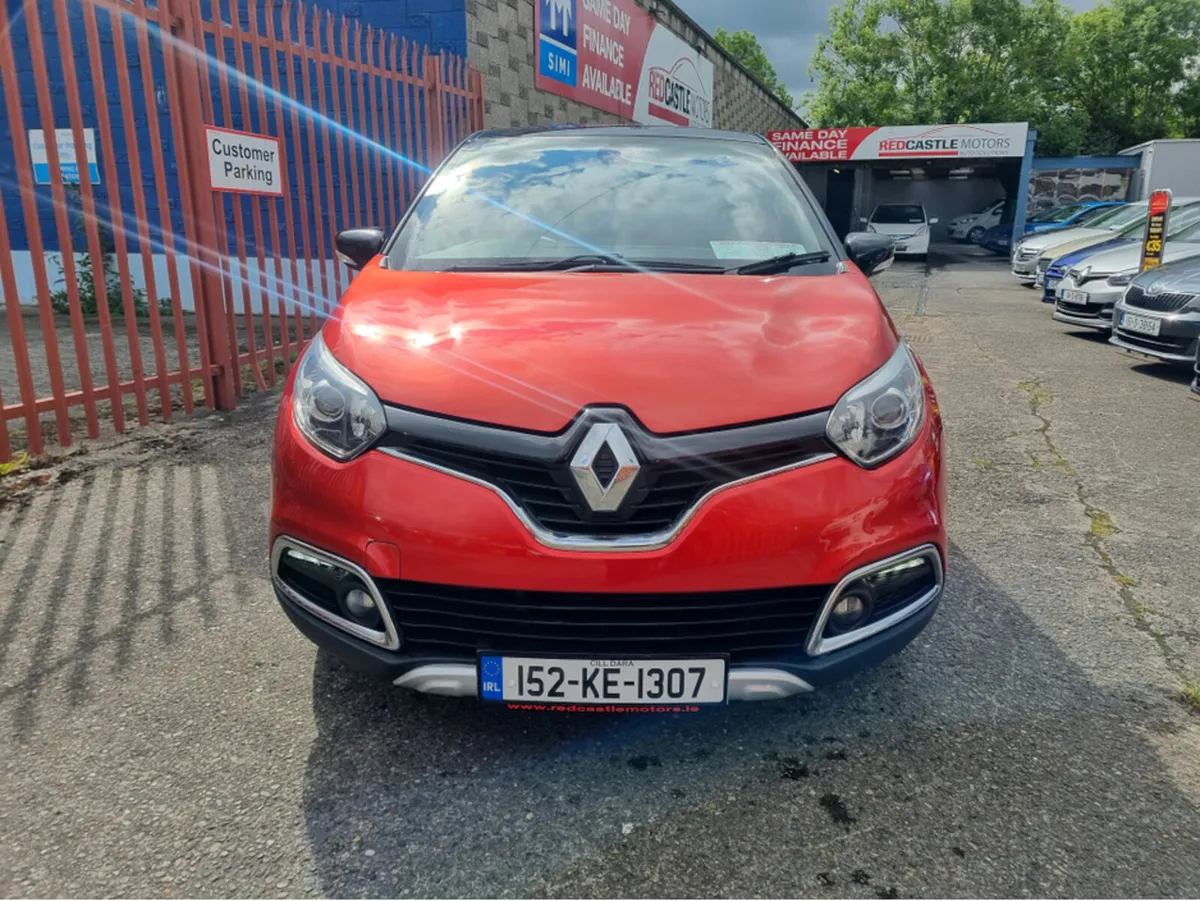 Renault Captur SIGNATURE 1.5 D 5DR (NCT 12-25) - Image 2