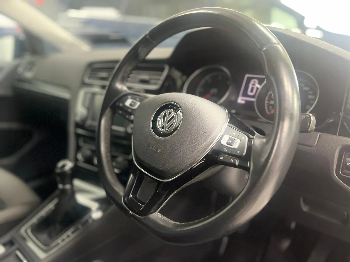 Volkswagen Golf 2016.  1.6TDI.  HIGHLINE - Image 3