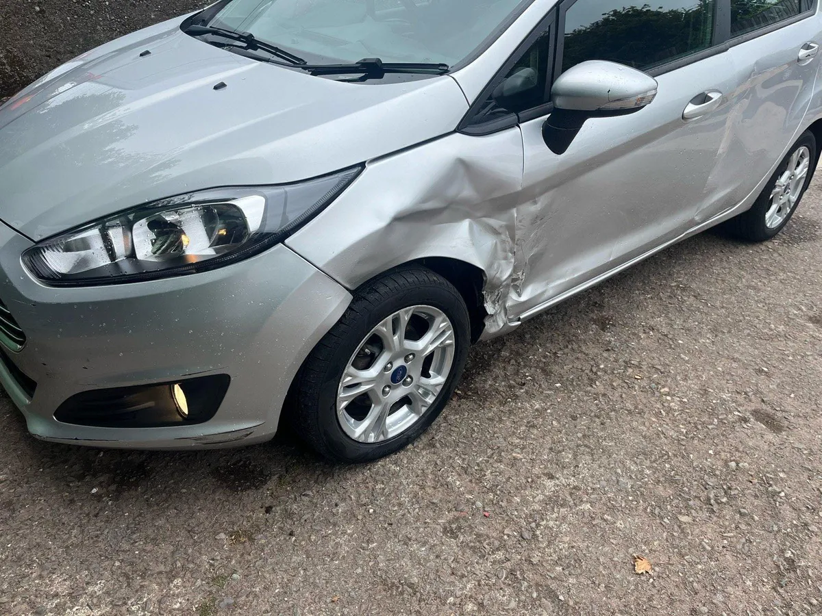 2015 fiesta 1.2 petrol - Image 4