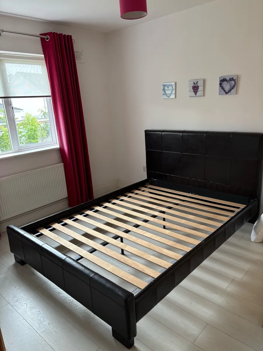 Leather King size bed frame - Image 1