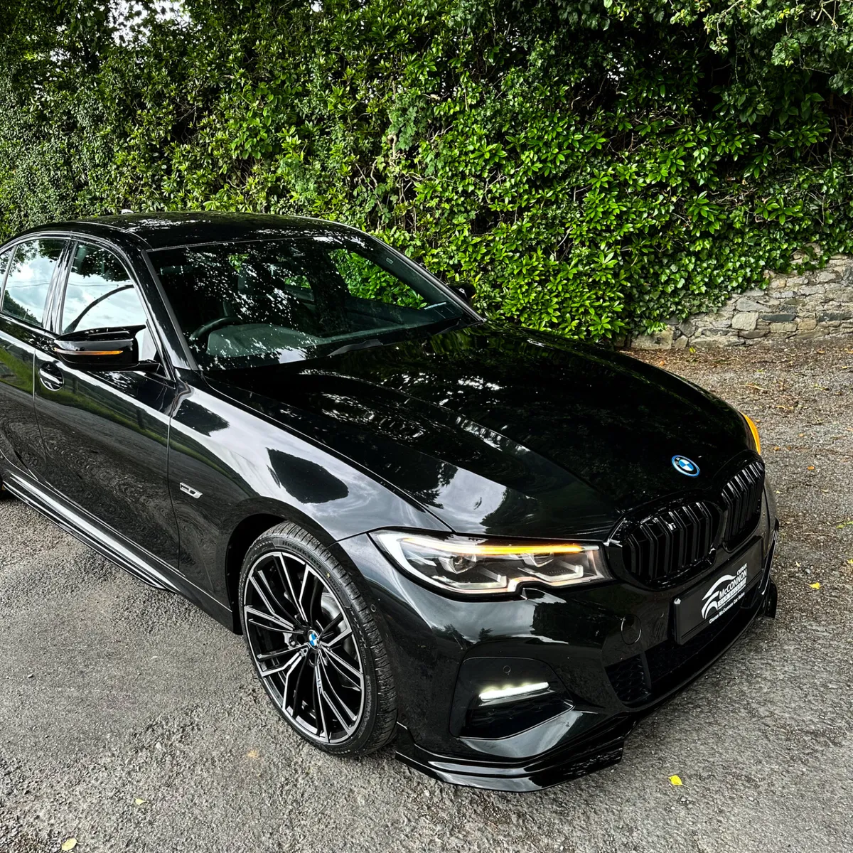 2022 (221)  BMW 330e M-SPORT 290BHP - Image 3