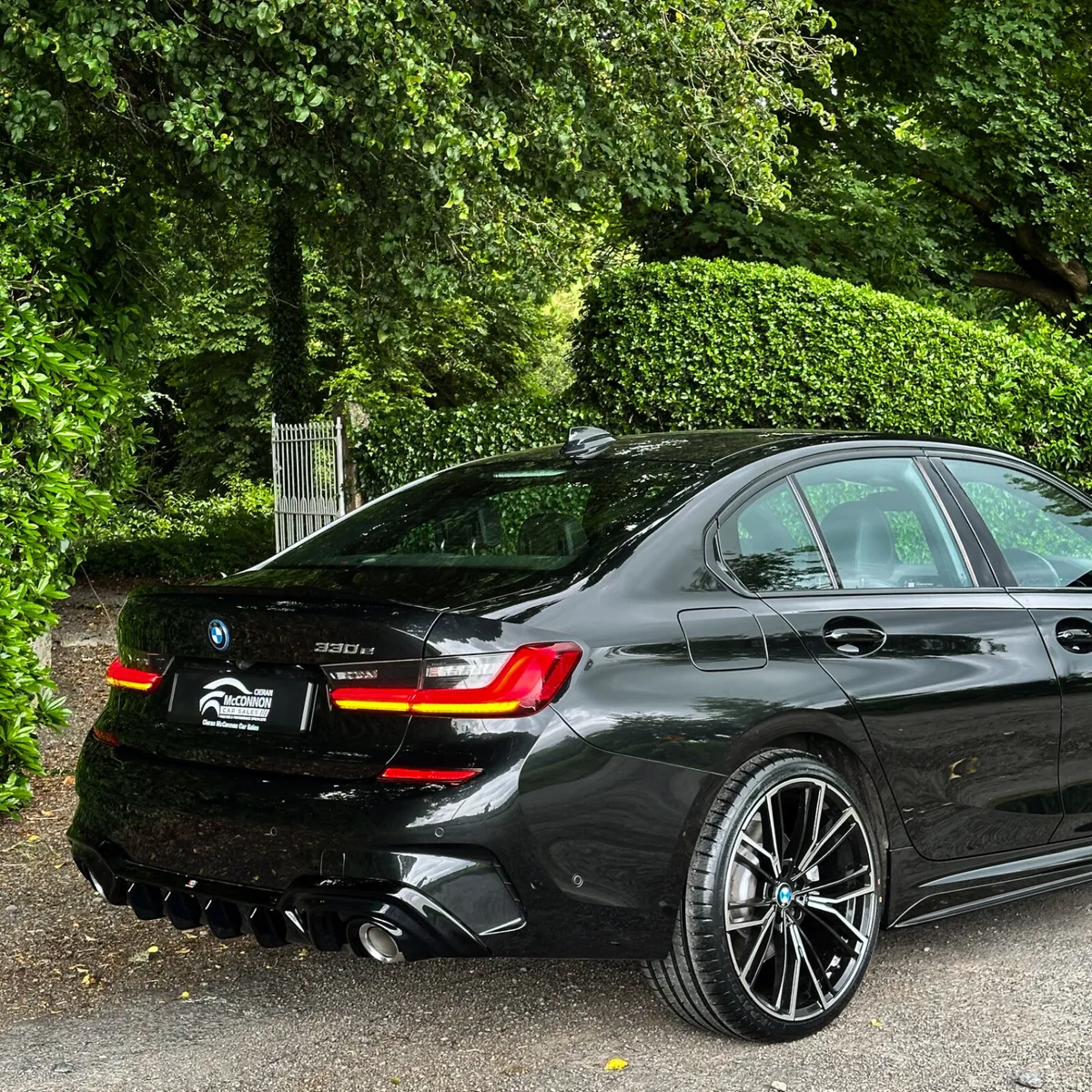 2022 (221)  BMW 330e M-SPORT 290BHP - Image 4