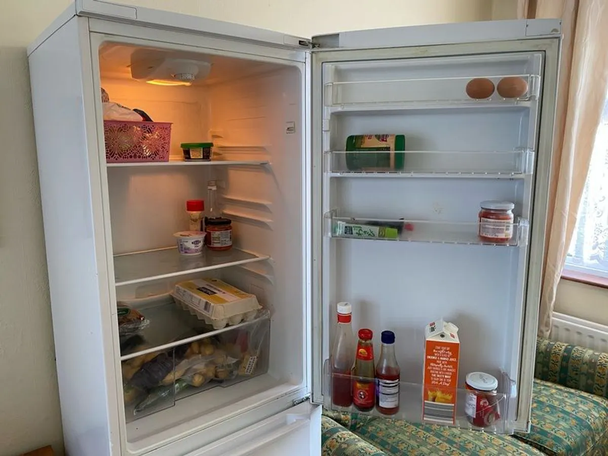 Fridge freezer - Image 3